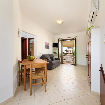 Appartamento Trilocale 4 Moderno Con Patio A San Vito Lo Capo